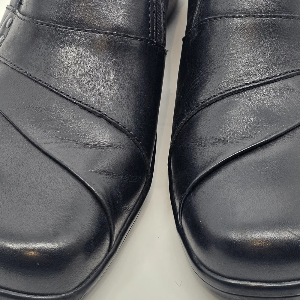 Clarks May Marigold Slip-On Loafer 9 Excellent